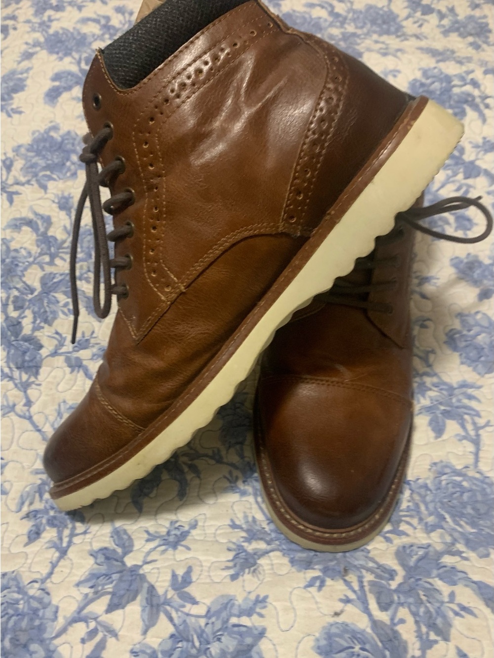 Sonoma Brown Leather Men's Chukka Boots with Cream Sole
